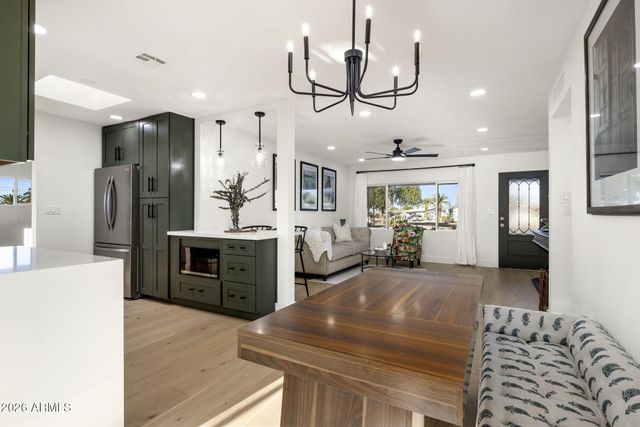 627 N 59TH Place, Mesa, AZ 85205