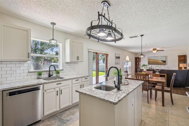 2615 SHEILA DRIVE, Apopka, FL 32712