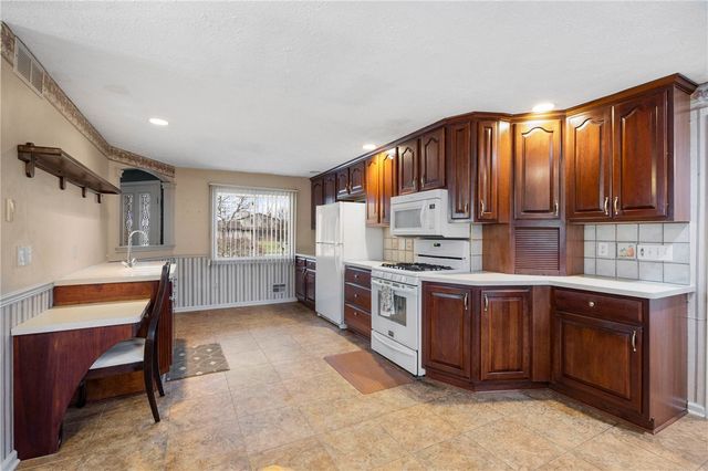 1249 Flynn Road, Greece, NY 14612