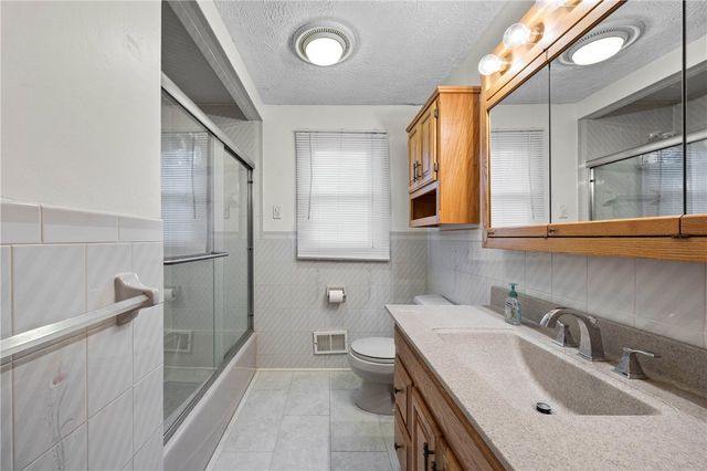 1249 Flynn Road, Greece, NY 14612