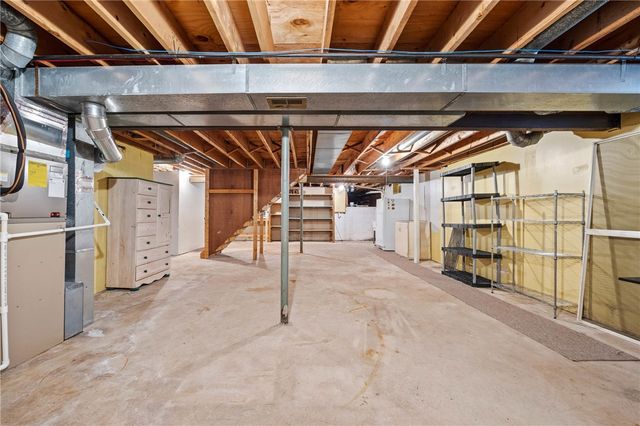 1249 Flynn Road, Greece, NY 14612