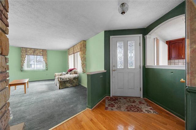 1249 Flynn Road, Greece, NY 14612