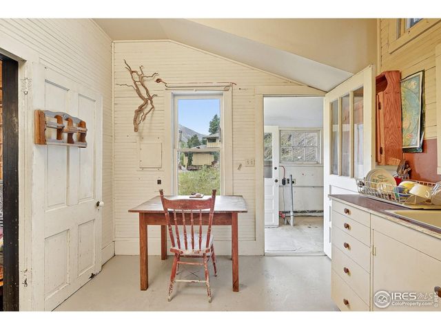 6112 Fourmile Canyon Dr, Boulder, CO 80302