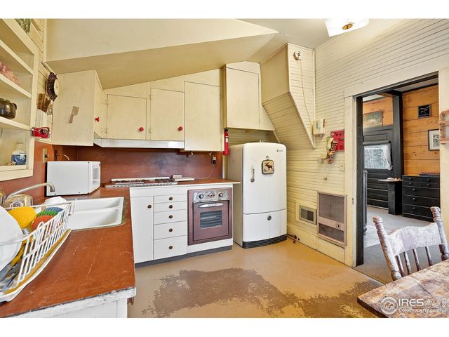 6112 Fourmile Canyon Dr, Boulder, CO 80302