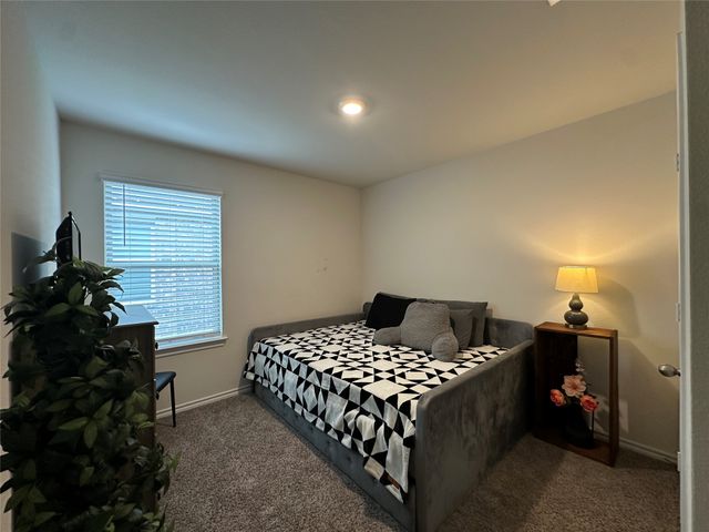 1329 Skyline Drive, Denton, TX 76207