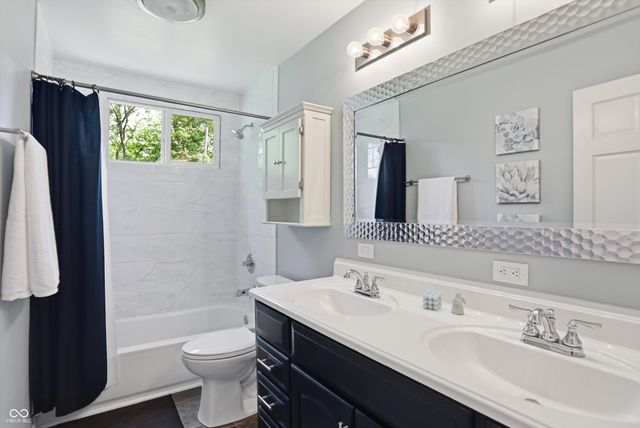 562 Holliday Lane, Indianapolis, IN 46260