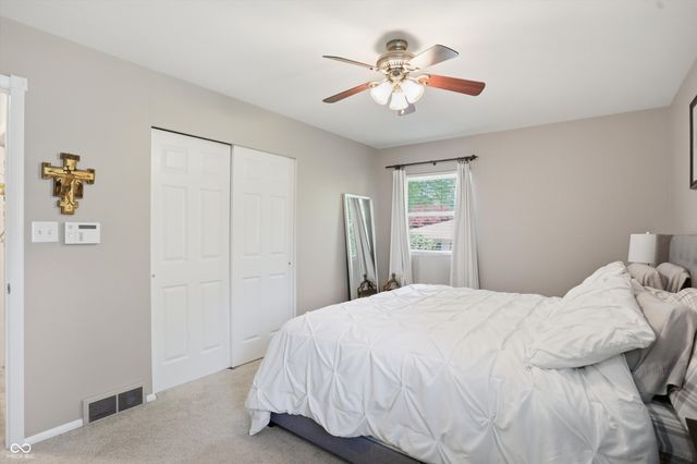 562 Holliday Lane, Indianapolis, IN 46260