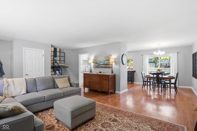 562 Holliday Lane, Indianapolis, IN 46260