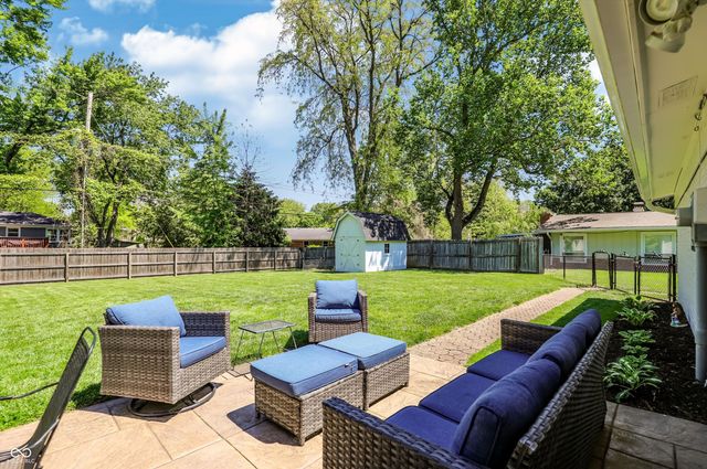 562 Holliday Lane, Indianapolis, IN 46260