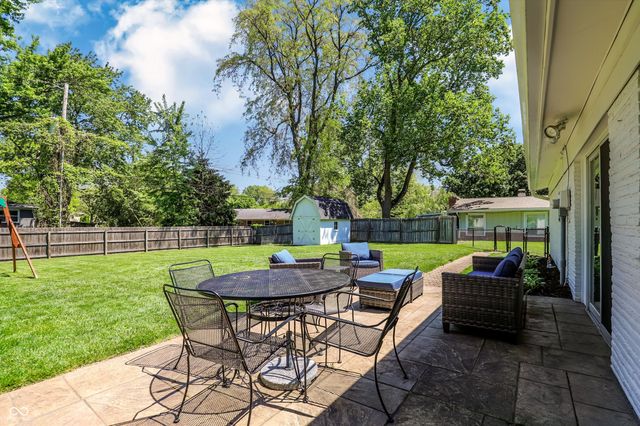 562 Holliday Lane, Indianapolis, IN 46260