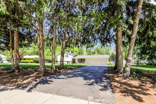 562 Holliday Lane, Indianapolis, IN 46260