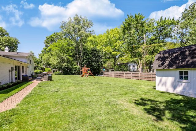 562 Holliday Lane, Indianapolis, IN 46260