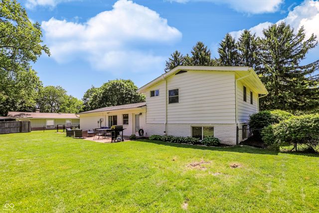 562 Holliday Lane, Indianapolis, IN 46260