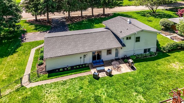 562 Holliday Lane, Indianapolis, IN 46260