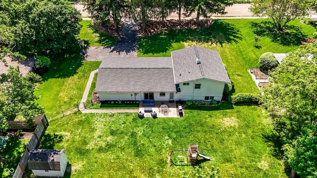 562 Holliday Lane, Indianapolis, IN 46260