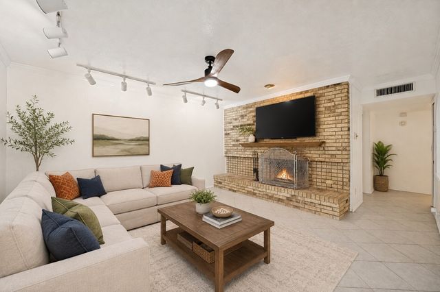 5068 Avery Lane, The Colony, TX 75056