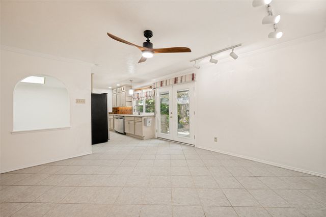5068 Avery Lane, The Colony, TX 75056