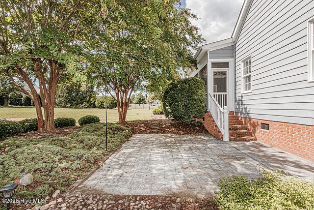 6489 Waters Edge Drive, Rocky Mount, NC 27803