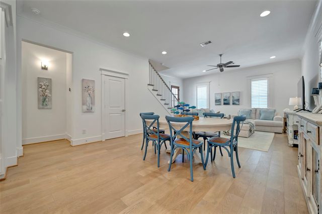 4 Caravelle Court, Galveston, TX 77554