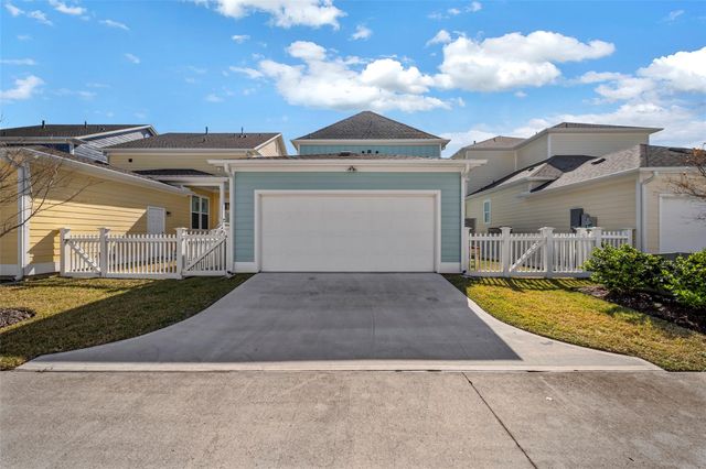 4 Caravelle Court, Galveston, TX 77554