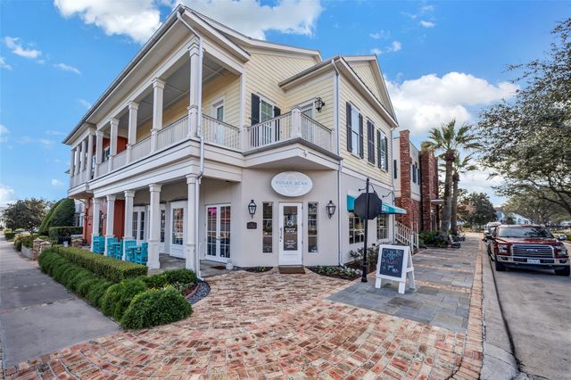 4 Caravelle Court, Galveston, TX 77554