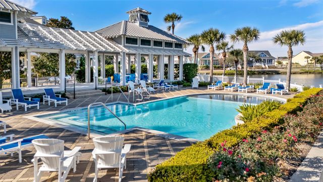 4 Caravelle Court, Galveston, TX 77554