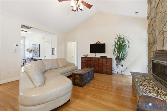 801 North Ave, Hopewell, VA 23860