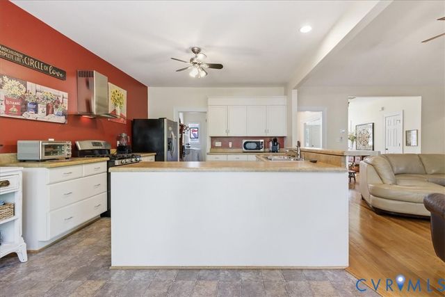 801 North Ave, Hopewell, VA 23860