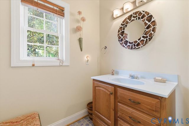 801 North Ave, Hopewell, VA 23860