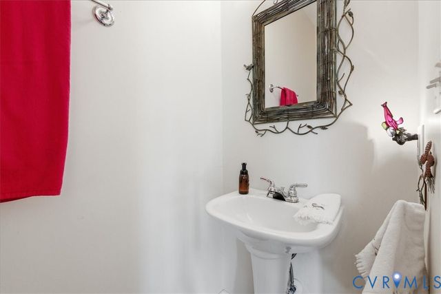 801 North Ave, Hopewell, VA 23860
