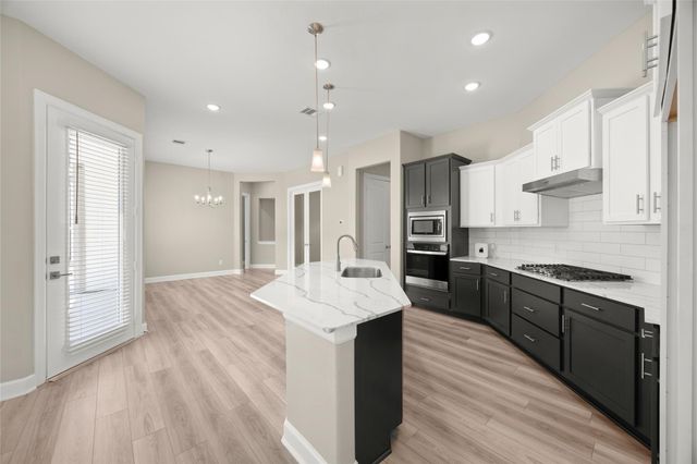 1314 Hidden Oaks Drive, Tomball, TX 77375