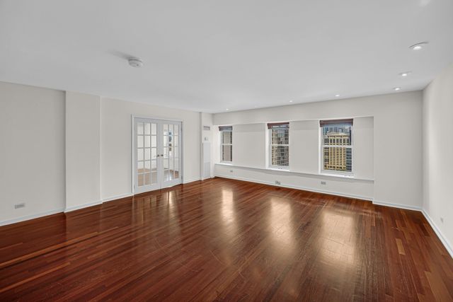 40 E 9th Street 1809, Chicago, IL 60605