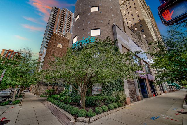 40 E 9th Street 1809, Chicago, IL 60605