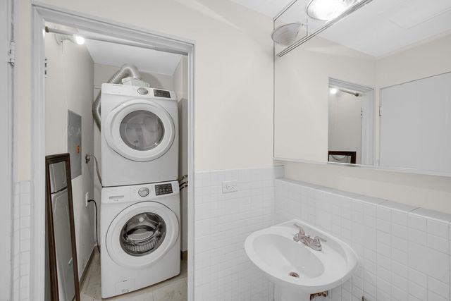 40 E 9th Street 1809, Chicago, IL 60605