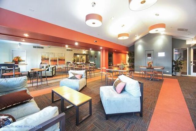 40 E 9th Street 1809, Chicago, IL 60605