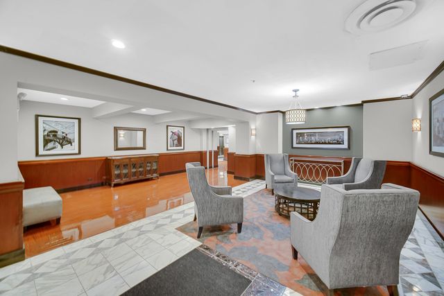 40 E 9th Street 1809, Chicago, IL 60605