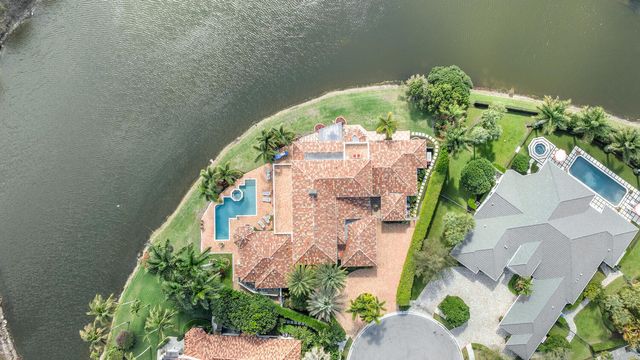 2600 Fairway Island Drive, Wellington, FL 33414