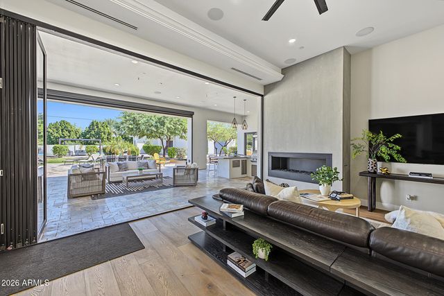 11615 N 64TH Place, Scottsdale, AZ 85254
