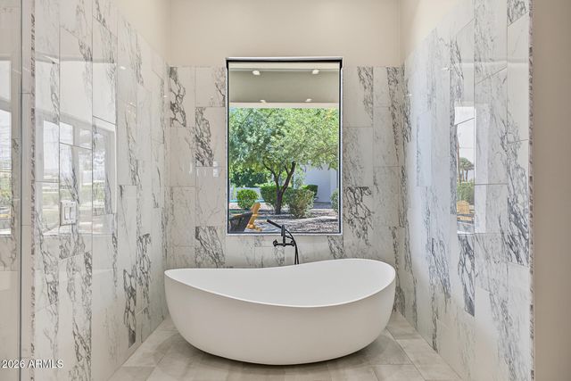 11615 N 64TH Place, Scottsdale, AZ 85254