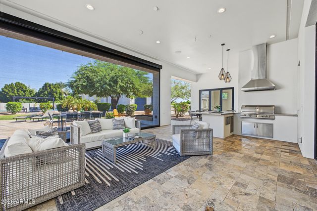 11615 N 64TH Place, Scottsdale, AZ 85254