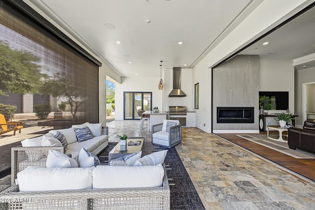 11615 N 64TH Place, Scottsdale, AZ 85254