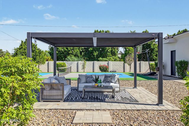 11615 N 64TH Place, Scottsdale, AZ 85254