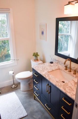 1009 TEQUESTA, Fort Lauderdale, FL 33311