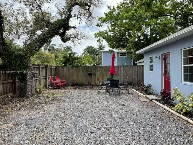 1009 TEQUESTA, Fort Lauderdale, FL 33311