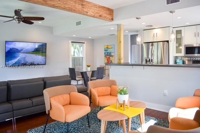 1009 TEQUESTA, Fort Lauderdale, FL 33311