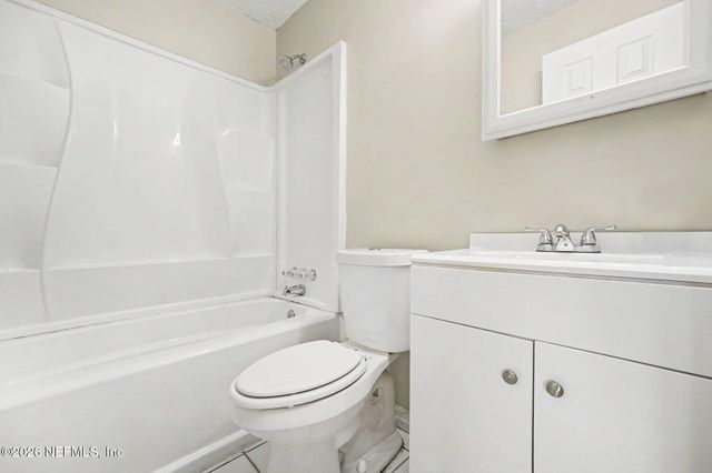 8232 FROST Street N, Jacksonville, FL 32221
