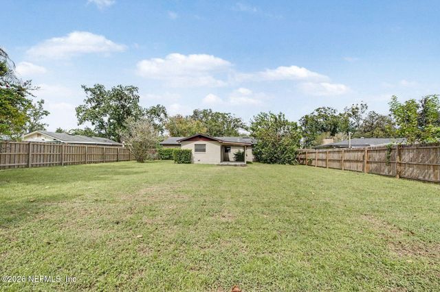 8232 FROST Street N, Jacksonville, FL 32221