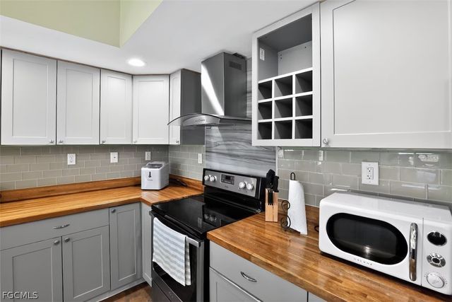 11870 Pompano AVE, Cape Coral, FL 33991