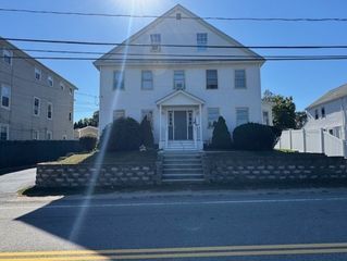 61 Plain Street 1F, Taunton, MA 02780