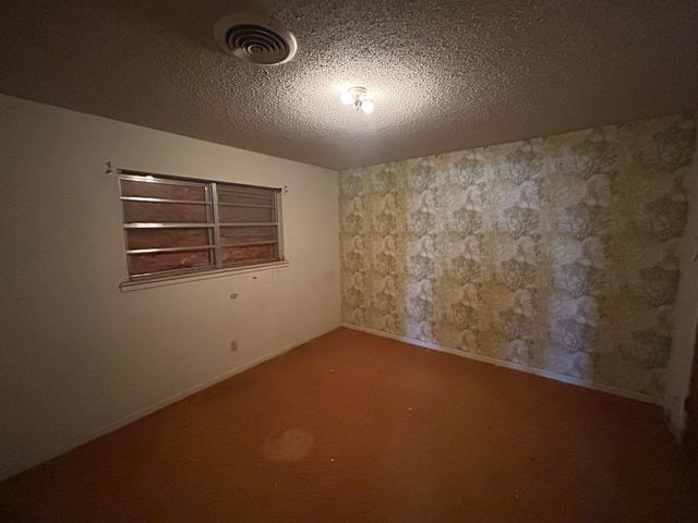 1926 Avenue H, Levelland, TX 79336